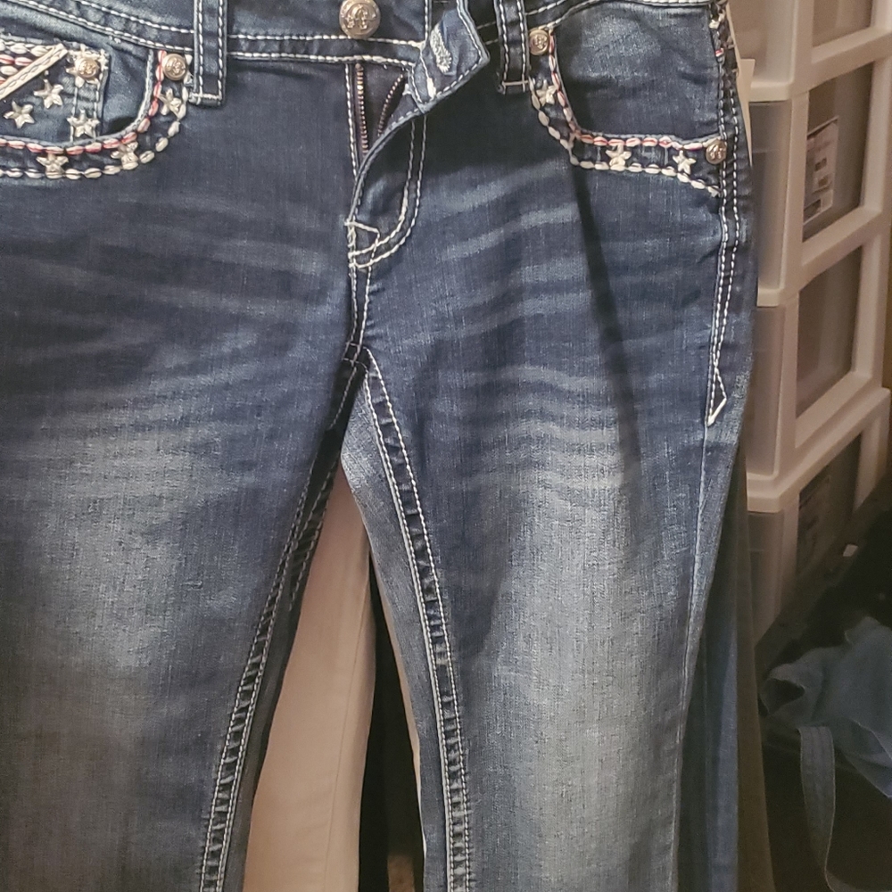 Capris - Picture 3 of 3